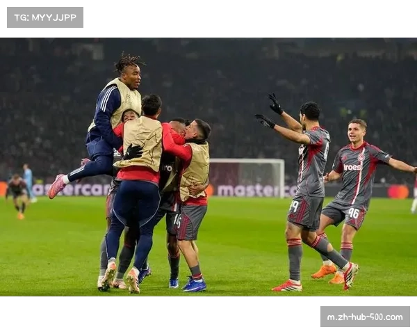 奥林匹亚科斯客场战胜阿贾克斯 成功锁定附加赛资格